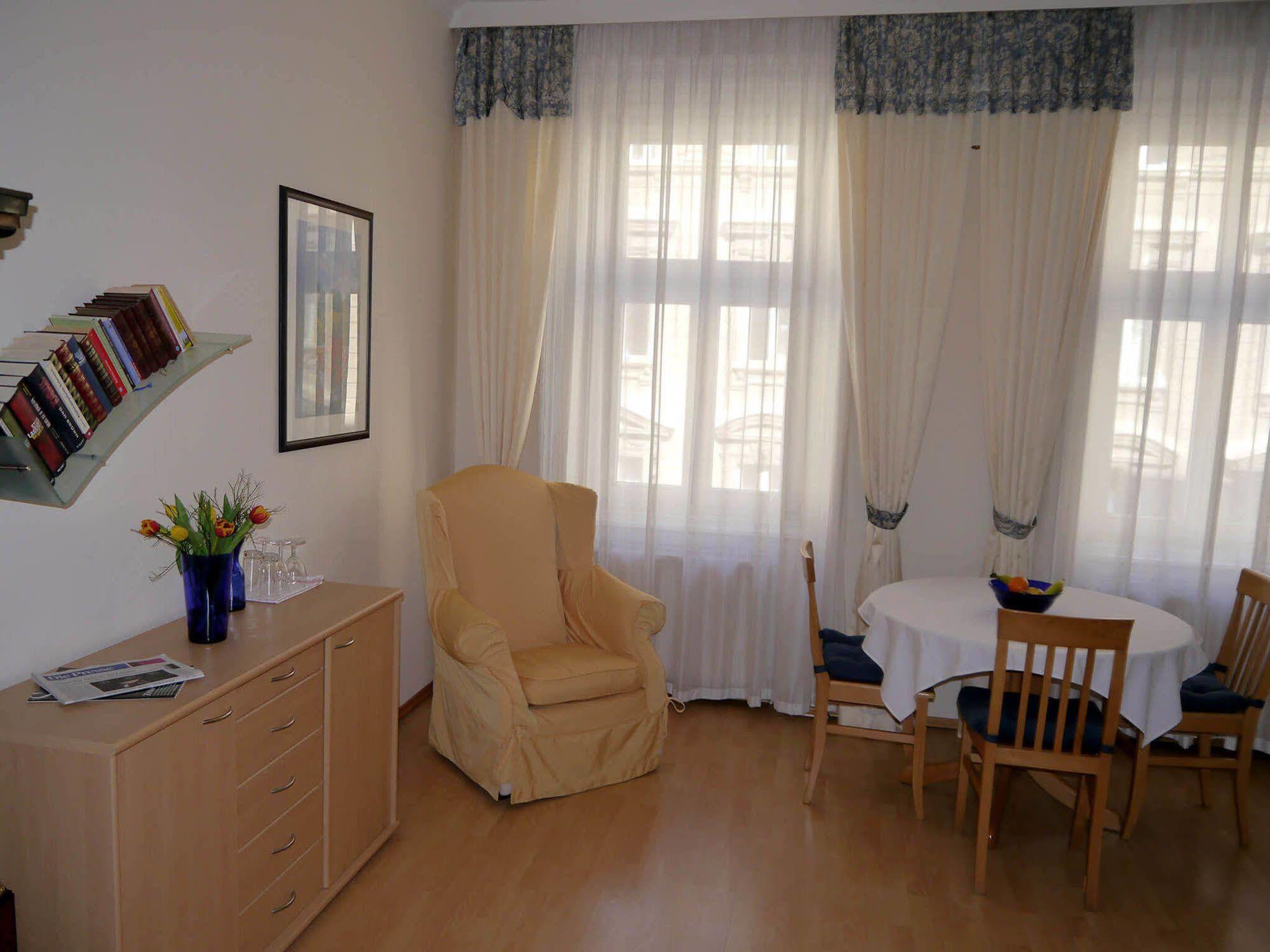 Caratart Hotel Bombolo Wien Εξωτερικό φωτογραφία